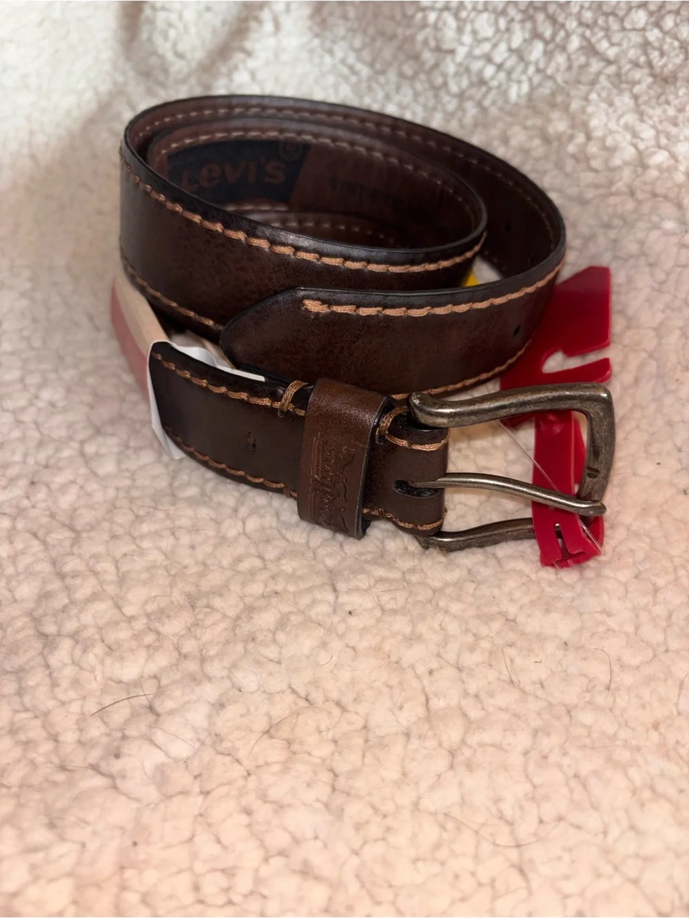 Levi’s NWT Brown Stretch Leather Belt Size M 34-36 Built-In Stretch
